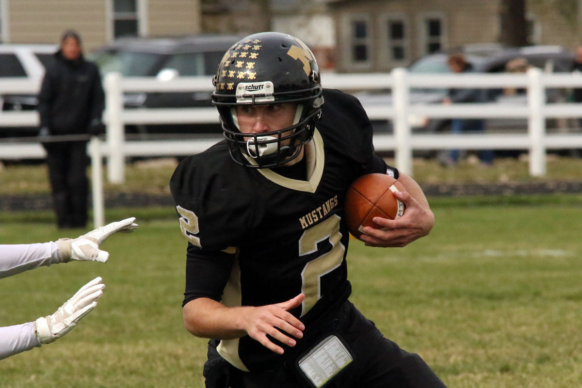McCool Junc FB vs Crawford (10).jpg